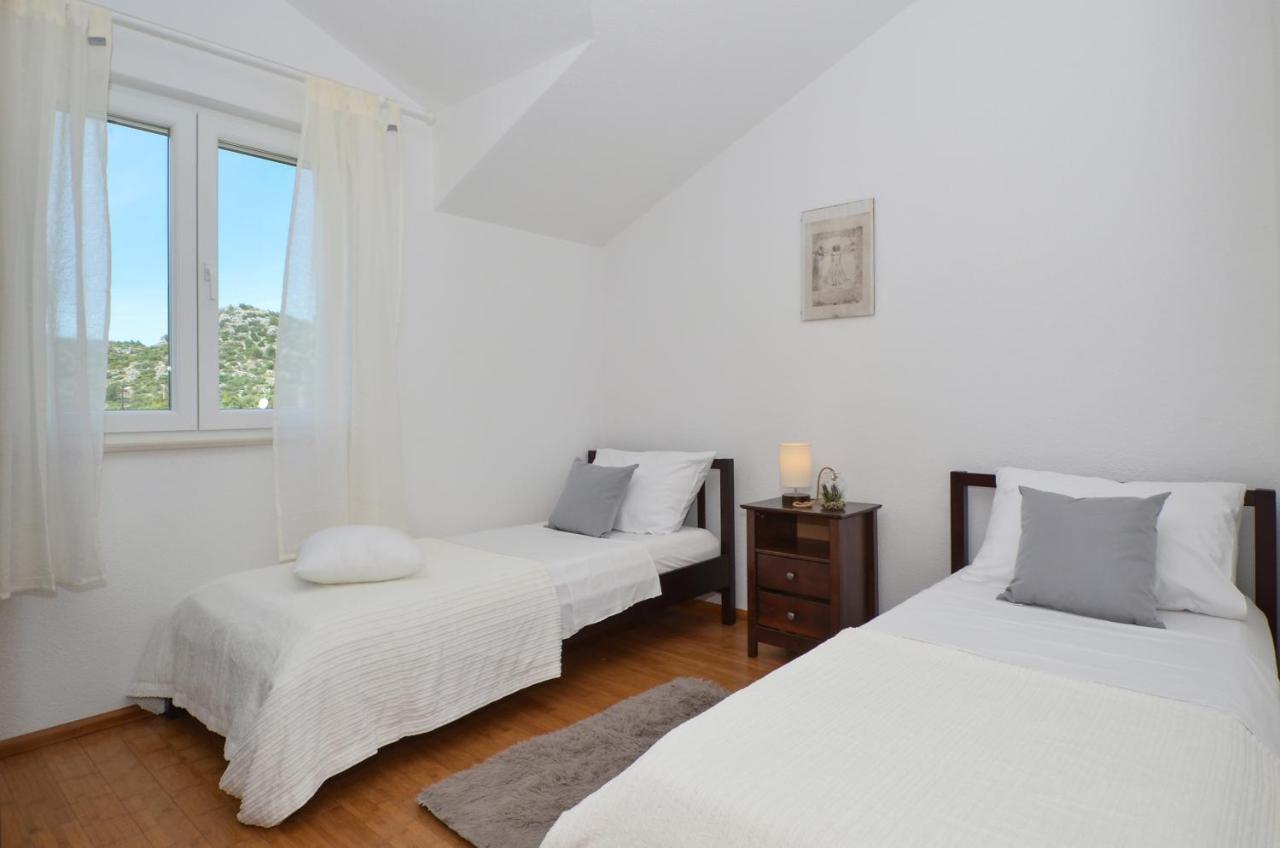 Apartments Vrania セゲット・ヴラニツァ エクステリア 写真