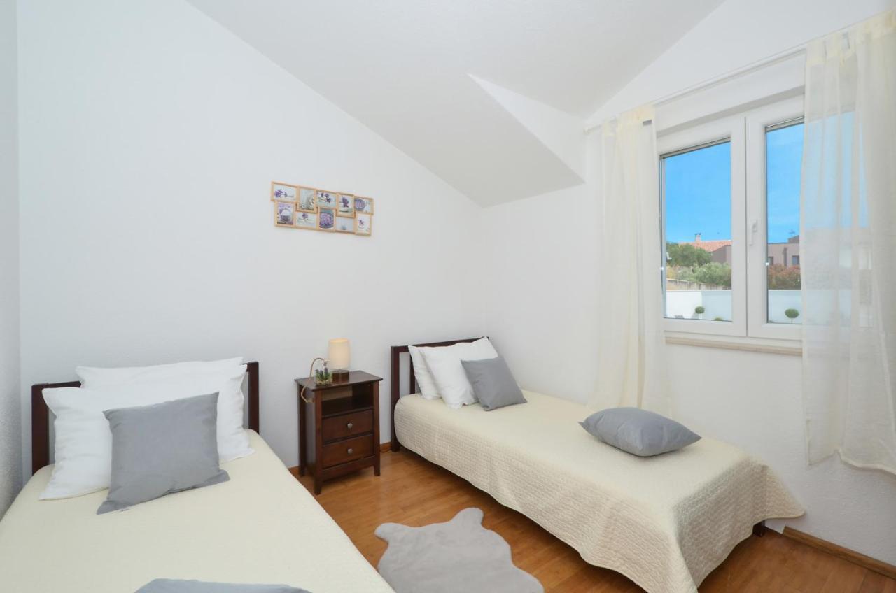 Apartments Vrania セゲット・ヴラニツァ エクステリア 写真
